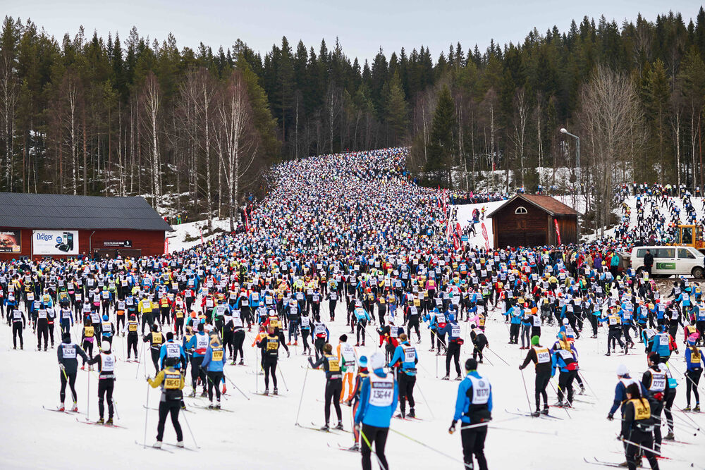 08.03.2015, Mora, Sweden (SWE): start with massive crowds- FIS Marathon Cup Vasaloppet, Mora (SWE). www.nordicfocus.com. © Felgenhauer/NordicFocus. Every downloaded picture is fee-liable.