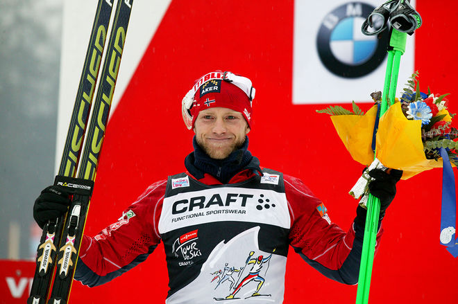 MARTIN JOHNSRUD SUNDBY, som vann både Tour de Ski och världscupen totalt förra säsongen, har brutit ett revben precis innan säsongsstarten. Foto/rights: MARCELA HAVLOVA/sweski.com