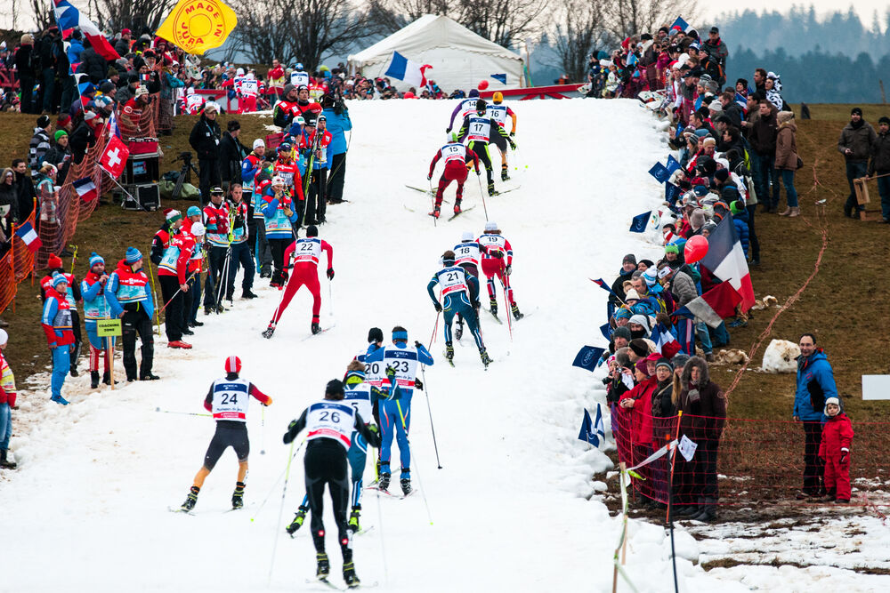 11.01.2014, Chaux-Neuve, France (FRA): group of skiers at the track- FIS world cup nordic combined, individual gundersen HS118/10km, Chaux-Neuve (FRA). www.nordicfocus.com. © Becker/NordicFocus. Every downloaded picture is fee-liable.
