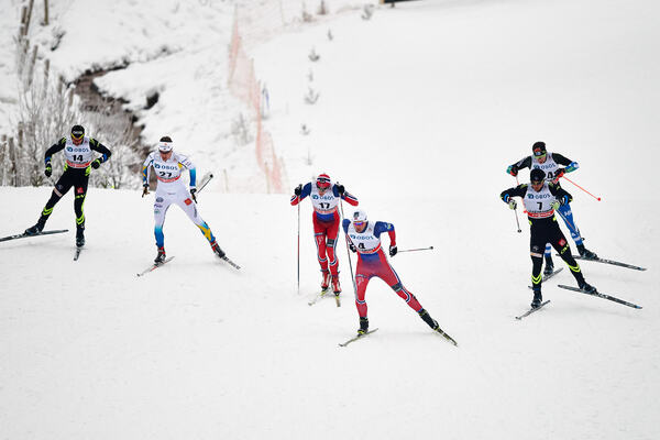 05.12.2014, Lillehammer, Norway (NOR): Paul Goalabre (FRA), Anders Gloeersen (NOR), Teodor Peterson (SWE), Petter Northug (NOR), Martti Jylhae (FIN), Baptiste Gros (FRA), (l-r) - FIS world cup cross-country, individual sprint, Lillehammer (NOR). www.nord NordicFocus