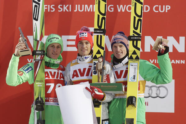 22.11.2015, Klingenthal, Germany (GER): podium , (l-r), Peter Prevc (SLO), Daniel-Andre Tande (NOR), Fischer, Severin Freund (GER), Fischer- FIS world cup ski jumping, individual HS140, Klingenthal (GER). www.nordicfocus.com. © Domanski/NordicFocus. Eve NordicFocus