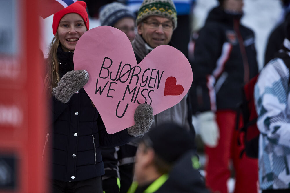 29.11.2015, Ruka, Finland (FIN): fans for Bjoergen  - FIS world cup cross-country, 10km women, Ruka (FIN). www.nordicfocus.com. © Felgenhauer/NordicFocus. Every downloaded picture is fee-liable.
