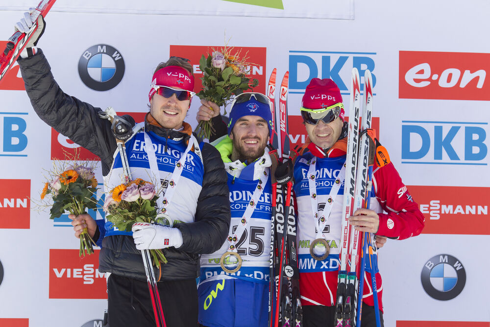 20.12.2015, Pokljuka, Slovenia (SLO):Emil Hegle Svendsen (NOR), Jean Guillaume Beatrix (FRA), Ole Einar Bjoerndalen (NOR), (l-r) -  IBU world cup biathlon, mass men, Pokljuka (SLO). www.nordicfocus.com. © Manzoni/NordicFocus. Every downloaded picture is