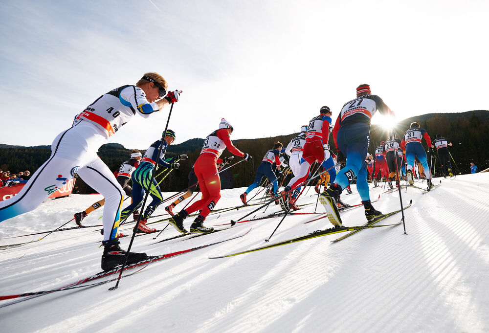 10.01.2015, Val di Fiemme, Italy (ITA): the top group in the first uphill- FIS world cup cross-country, tour de ski, mass men, Val di Fiemme (ITA). www.nordicfocus.com. © Felgenhauer/NordicFocus. Every downloaded picture is fee-liable.