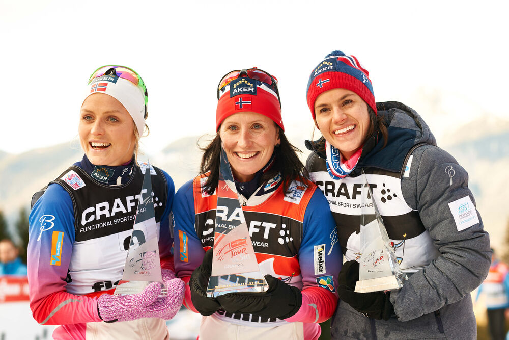 11.01.2015, Val di Fiemme, Italy (ITA): Therese Johaug (NOR), Marit Bjoergen (NOR), Heidi Weng (NOR), (l-r) - FIS world cup cross-country, tour de ski, final climb women, Val di Fiemme (ITA). www.nordicfocus.com. © Felgenhauer/NordicFocus. Every downloa