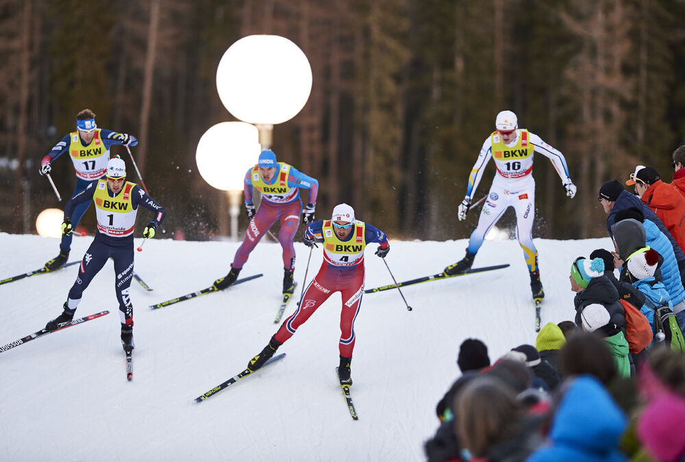 01.01.2016, Lenzerheide, Switzerland (SUI):Andrew Newell (USA), Federico Pellegrino (ITA), Andrey Larkov (RUS), Petter Northug (NOR), Oskar Svensson (SWE), (l-r) - FIS world cup cross-country, tour de ski, individual sprint, Lenzerheide (SUI). www.nordi NordicFocus 01.01.2016, Lenzerheide, Switzerland (SUI):Andrew Newell (USA), Federico Pellegrino (ITA), Andrey Larkov (RUS), Petter Northug (NOR), Oskar Svensson (SWE), (l-r) - FIS world cup cross-country, tour de ski, individual sprint, Lenzerheide (SUI). www.nordi