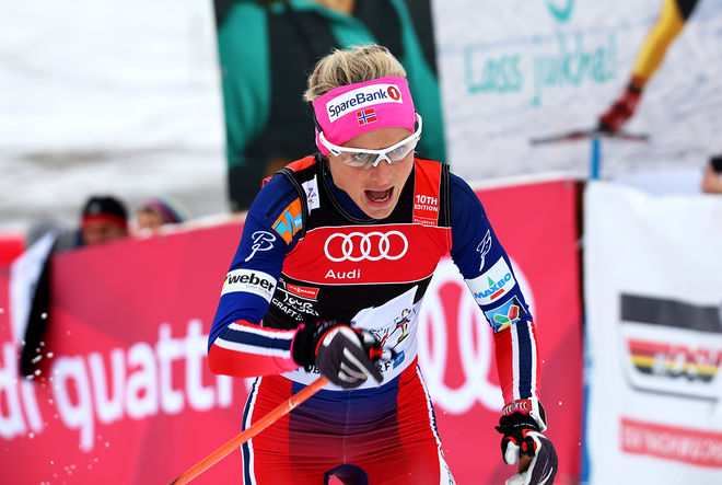 THERESE JOHAUG kallades in till juryn efter sprinten i Oberstdorf och kunde i princip att förlorat hela Tour de Ski. Men hon friades och meningarna går isär om det var rätt eller fel. Foto/rights: MARCELA HAVLOVA/sweski.com