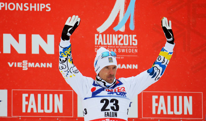 JOHAN OLSSON utsågs till ”Årets manliga idrottare 2015” på Idrottsgalan i Stockholm. Här efter VM-bronset på femmilen i Falun. Foto/rights: MARCELA HAVLOVA/sweski.com