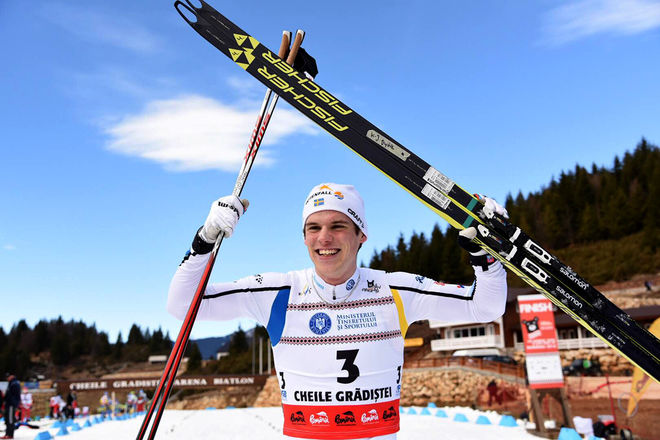 KARL-JOHAN DYVIK från Leksand och Falun-Borlänge SK jublar över ett sensationellt U23-VM-silver i sprint i Rumänien. Foto: SOFIA HENRIKSSON
