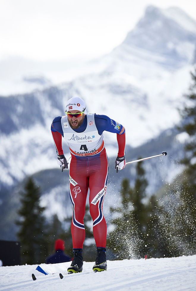 EN SKÄGGPRYDD Petter Northug jr åkte som en turist i sprintfinalen i Ski Tour Canada i Canmore - allt för att spara krafter till den kommande tremilen som kan avgöra hela touren. Foto: NORDIC FOUCS