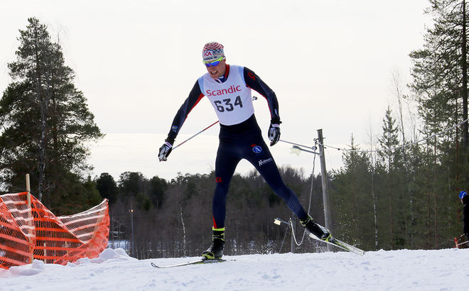 GUSTAV ROTVOLD från Åsarna har visat stigande form och gjort ett bra JSM i Torsby. Nu belönades han med brons i H19-20:s fristilslopp över 10 km. Foto/rights: KJELL-ERIK KRISTIANSEN/sweski.com