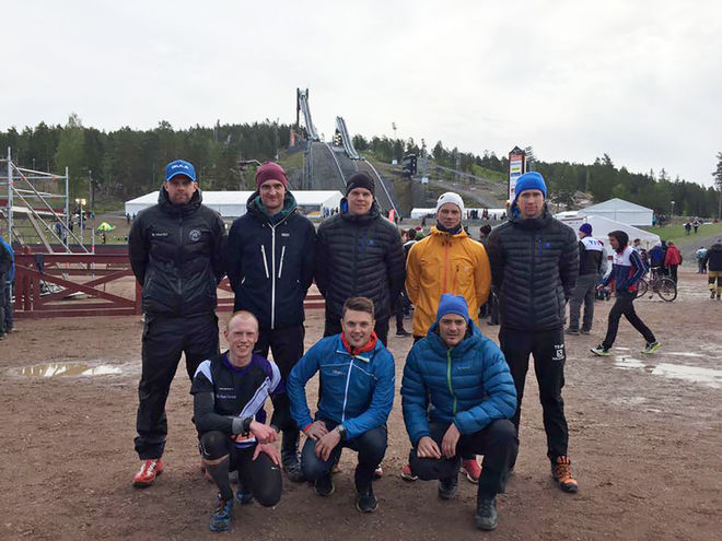 SKIDÅKARNA i Ski Team Forest sprang in till en 85:e plats i Tiomila på Lugnet i Falun i helgen. Här är laget minust Lars Suther och Johan Persson efter målgång. Foto: SKI TEAM FOREST
