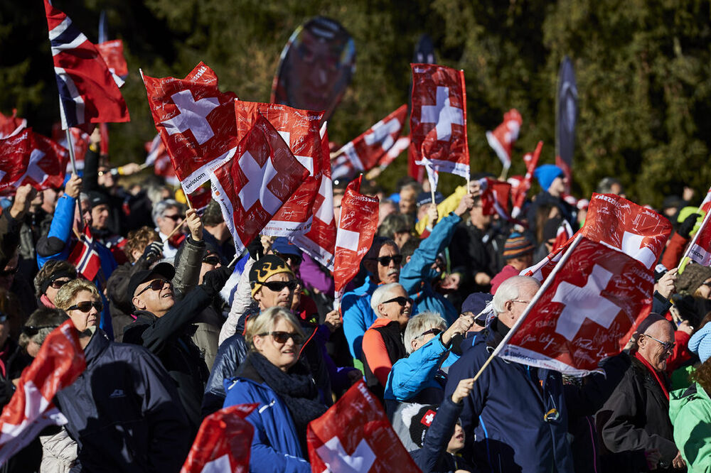 31.12.2015, Lenzerheide, Switzerland (SUI): suisse fans  - FIS world cup cross-country, tour de ski, training, Lenzerheide (SUI). www.nordicfocus.com. © Felgenhauer/NordicFocus. Every downloaded picture is fee-liable.