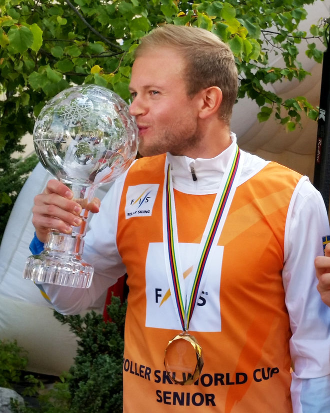 ROBIN NORUM vann världscupen förra året, nu är han på väg att försvara segern. Bland annat efter två segrar i Lettland i helgen.