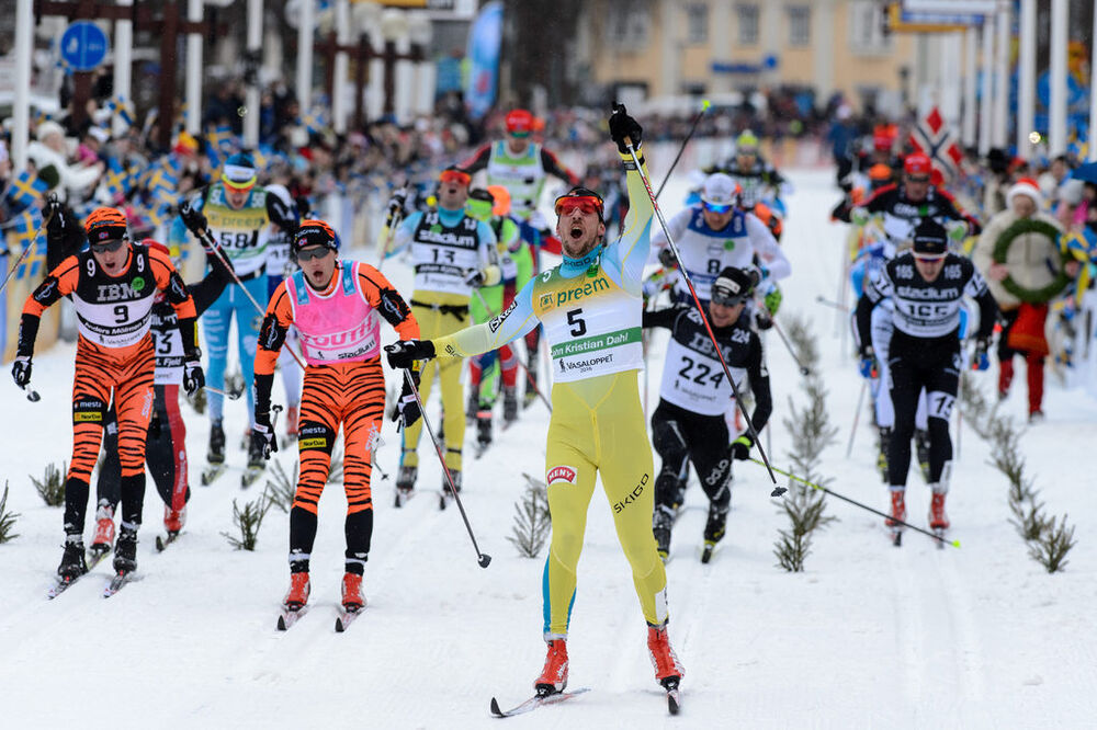 06.03.2016, Mora, Sweden (SWE):Anders Hoest (NOR), Stian Hoelgaard (NOR), John Kristian Dahl (NOR), (l-r)  - Ski Classics and FIS Marathon Cup Vasaloppet, Mora (SWE). www.nordicfocus.com. © Rauschendorfer/NordicFocus. Every downloaded picture is fee-lia