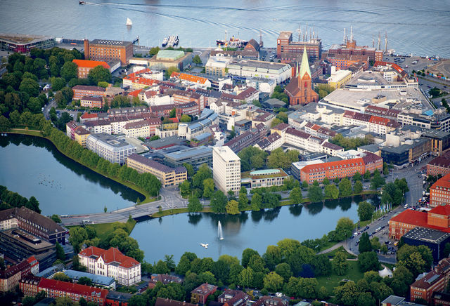 Overblikk  av byen Kiel
