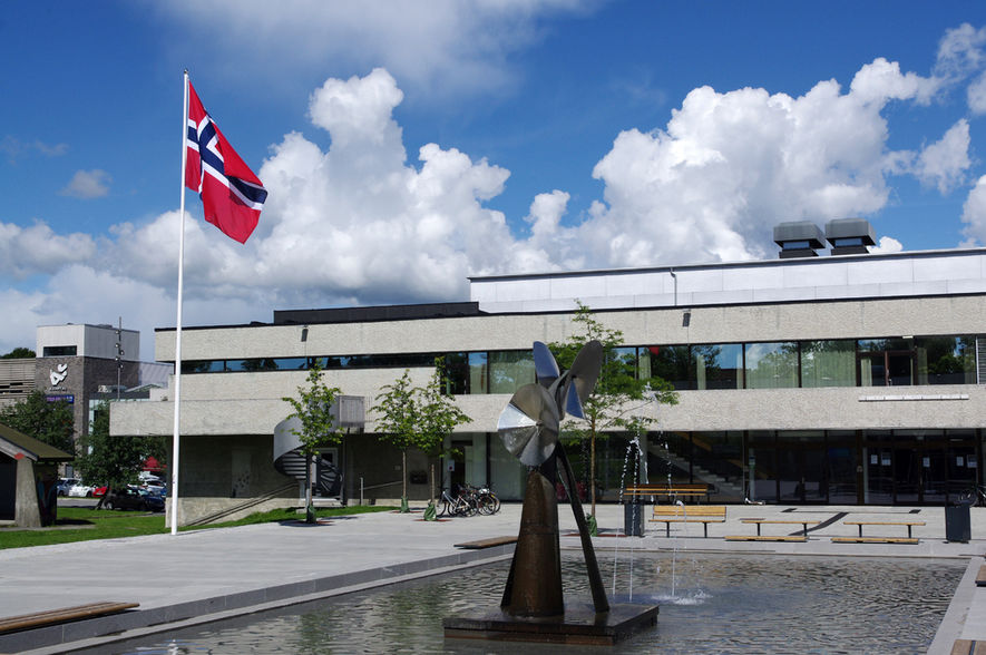 Kulturhus og bibliotek Kulturhus og bibliotek