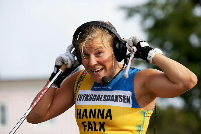 HANNA FALK vann Alliansloppet för damer och imponerade åter igen på rullskidor. Foto/rights: MARCELA HAVLOVA/sweski.com