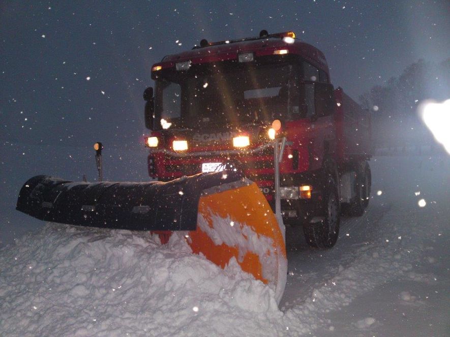 Brøyting av snø Brøyting av snø