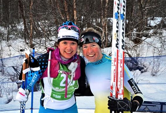 TVÅAN Sara Lindborg (t v) och segraren Astrid Öyre Slind i damklassen. Foto: LENA GAVELIN