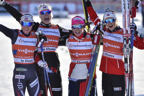 18.12.2016, La Clusaz, France (FRA):Ingvild Flugstad Oestberg (NOR), Marit Bjoergen (NOR), Ragnhild Haga (NOR), Heidi Weng (NOR) - FIS world cup cross-country, 4x5km women, La Clusaz (FRA). www.nordicfocus.com. © Thibaut/NordicFocus. Every downloaded pi NordicFocus 18.12.2016, La Clusaz, France (FRA):Ingvild Flugstad Oestberg (NOR), Marit Bjoergen (NOR), Ragnhild Haga (NOR), Heidi Weng (NOR) - FIS world cup cross-country, 4x5km women, La Clusaz (FRA). www.nordicfocus.com. © Thibaut/NordicFocus. Every downloaded pi