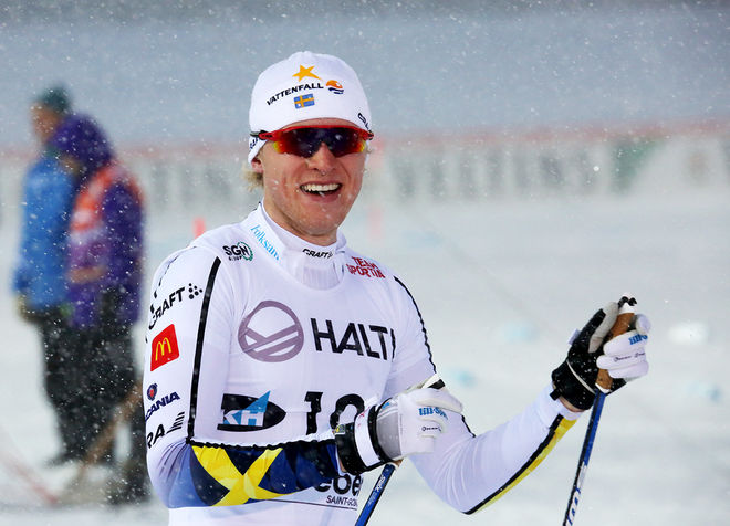 OSKAR SVENSSON kunde skratta bäst i snövädret på skidstadion i Lahtis efter prologen. Foto/rights: KJELL-ERIK KRISTIANSEN/sweski.com