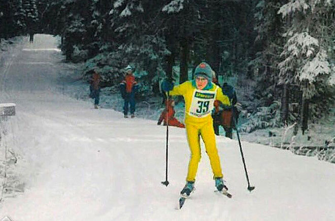 HANNA FALK i sin första skatetävling på Lassalyckan i Ulricehamn, arenan där hon lärde sig att åka skidor och där hon i morgon för första gången åker världscup inför mer än 30.000 åskådare. Foto: PRIVAT