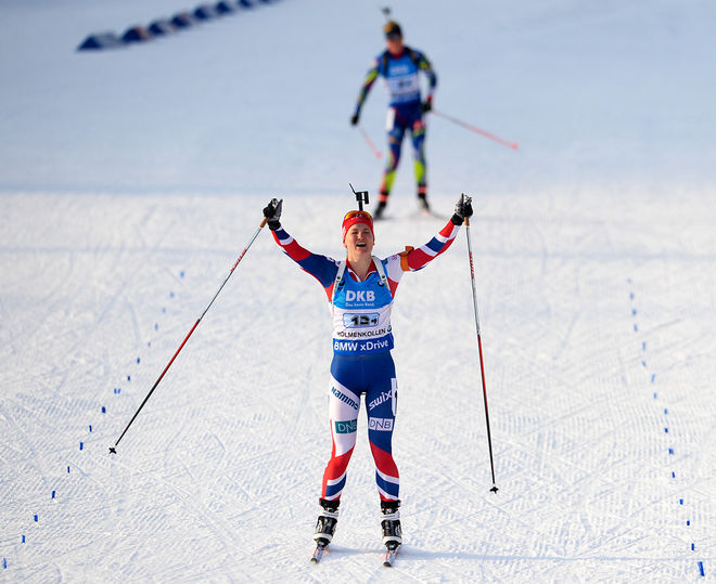 MARTE OLSBU höll undan för Marie Dorin Habert från Frankrike och säkrade Norge ett sensationellt VM-guld i stafett på hemmaplan i Oslo förra året. Det lär knappast ske igen i Hochfilzen. Foto: NORDIC FOCUS