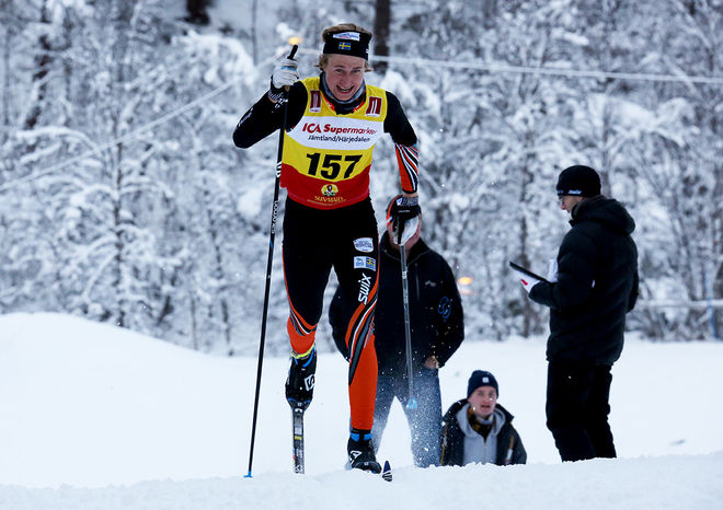 JONAS ERIKSSON, Falun-Borlänge SK var överlägsen på JSM då H19-20 körde 10 km klassisk stil under lördagen. Foto/rights: KJELL-ERIK KRISTIANSEN/sweski.com
