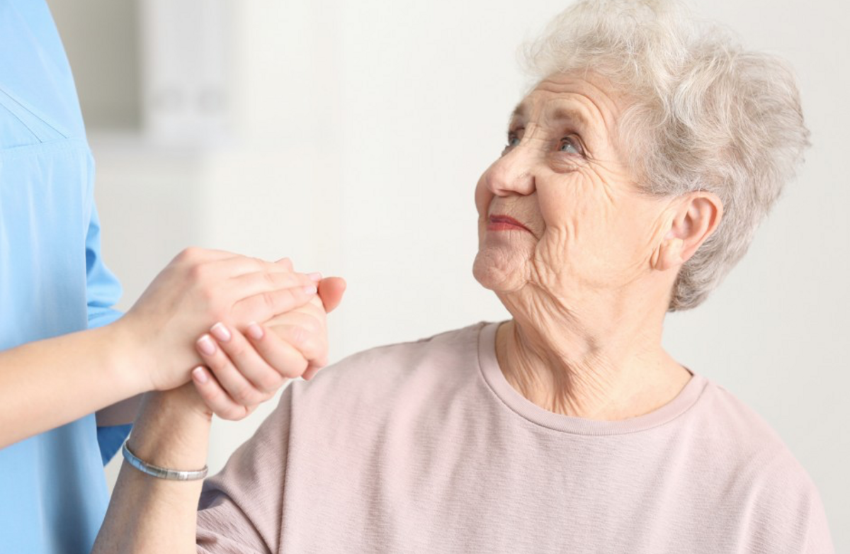 Velferdsteknologi eldre dame