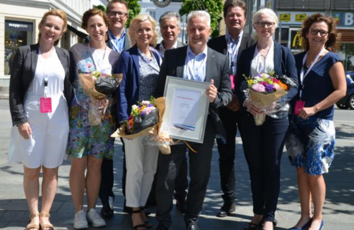 Stolte prisvinnere i Asker kommune.
