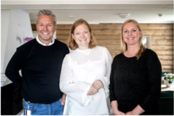 Bolig Nu er blant tiltakene som har bidratt til nedgang i antall bostedsløse i Bodø. (Fra v.) Husbankens regiondirektør Andree Grundstad Meby, ordfører Ida Pinnerød og prosjektleder ved Bolig Nu, Hanne Olaussen. (Foto: Per Inge Johnsen/Bodø kommune)