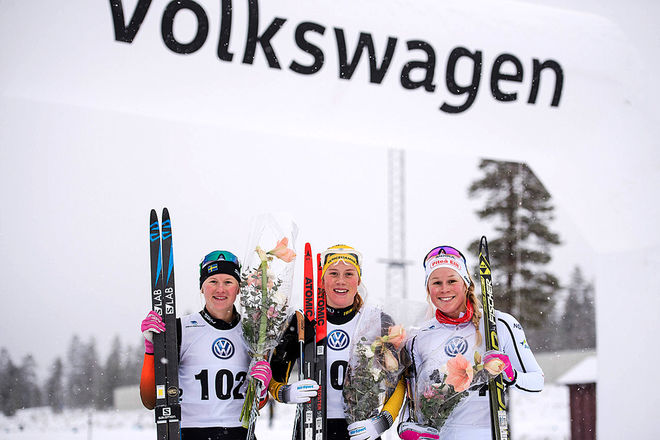 DOM TRE BÄSTA i damernas sprint, fr v: Maja Dahlqvist 2:a, Maria Nordström 1:a och Jennie Öberg 3:a. Foto: SOFIA HENRIKSSON