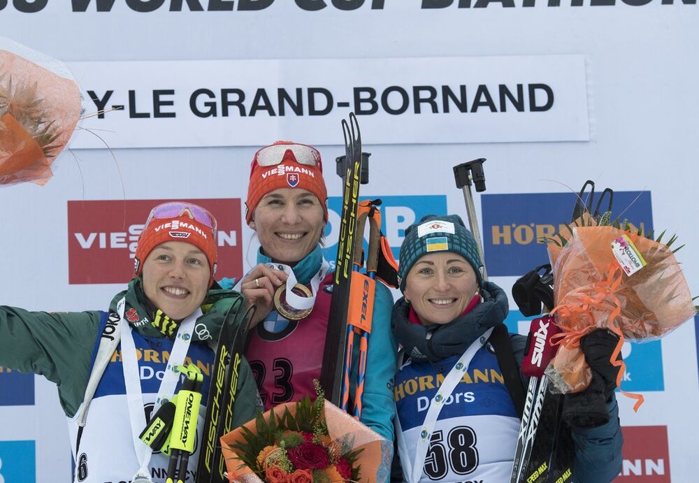14.12.2017, Annecy-Le Grand Bornand, France (FRA):Laura Dahlmeier (GER), Anastasiya Kuzmina (SVK), Vita Semerenko (UKR), (l-r) -  IBU world cup biathlon, sprint women, Annecy-Le Grand Bornand (FRA). www.nordicfocus.com. © Manzoni/NordicFocus. Every down