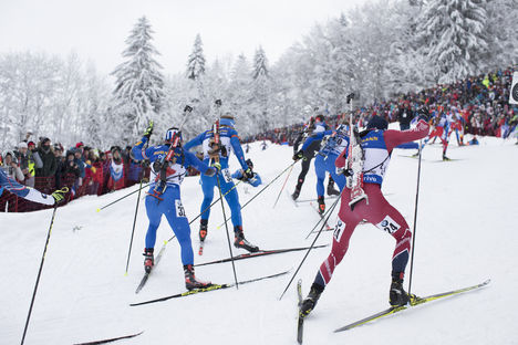 NordicFocus 16.12.2017, Annecy-Le Grand Bornand, France (FRA):Thomas Bormolini (ITA), Andrejs Rastorgujevs (LAT), (l-r) - IBU world cup biathlon, pursuit men, Annecy-Le Grand Bornand (FRA). www.nordicfocus.com. © Manzoni/NordicFocus. Every downloaded picture is fe