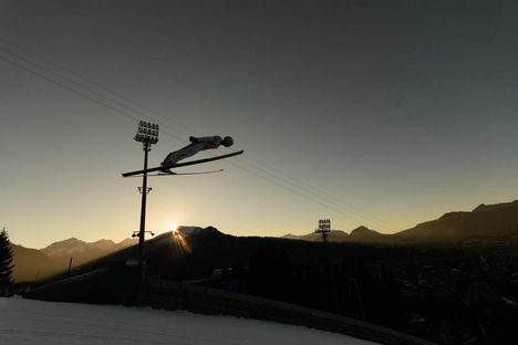 NordicFocus 29.12.2016, Oberstdorf, Germany (GER):Kamil Stoch (POL) - FIS world cup ski jumping, four hills tournament, training, Oberstdorf (GER). www.nordicfocus.com. © Rauschendorfer/NordicFocus. Every downloaded picture is fee-liable.