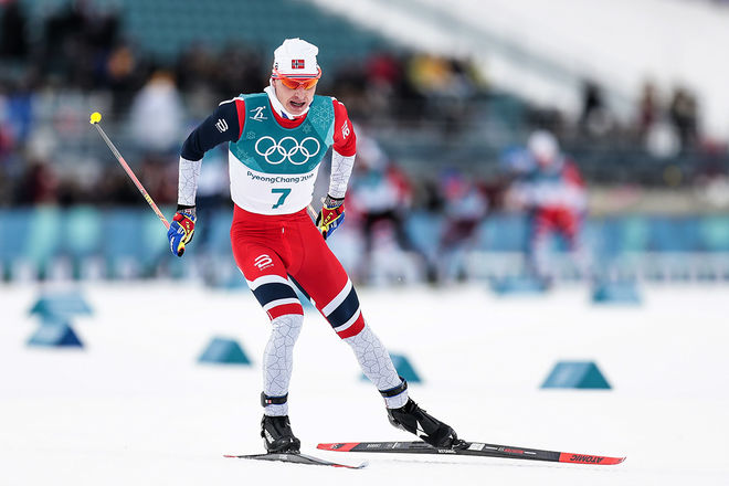 SIMEN HEGSTAD KRÜGER tog ett mycket överraskande OS-guld i skiathlon. Men det är 15 km fristil som är hans favoritdistans. Foto: NORDIC FOCUS