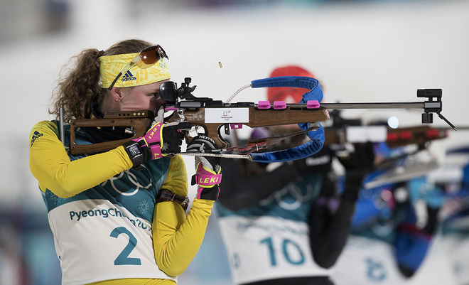 HANNA ÖBERG kämpade i toppen igen i masstarten på OS. Slutade åter igen 5:a, precis som i jaktstarten. Foto: NORDIC FOCUS