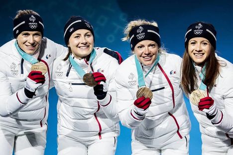 NordicFocus 23.02.2018, Pyeongchang, Korea (KOR):Anais Bescond (FRA), Justine Braisaz (FRA), Marie Dorin Habert (FRA), Anais Chevalier (FRA), (l-r) - XXIII. Olympic Winter Games Pyeongchang 2018, biathlon, medals, Pyeongchang (KOR). www.nordicfocus.com. © Modica/No