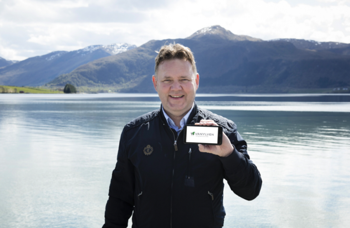 Andreas Chr. Nørve er en pådriver for digitalisering i Vanylven kommune og ble i 2017 kåret til årets kommuneprofil. Foto: Helle Frogner. Andreas Chr. Nørve er en pådriver for digitalisering i Vanylven kommune og ble i 2017 kåret til årets kommuneprofil. Foto: Helle Frogner.
