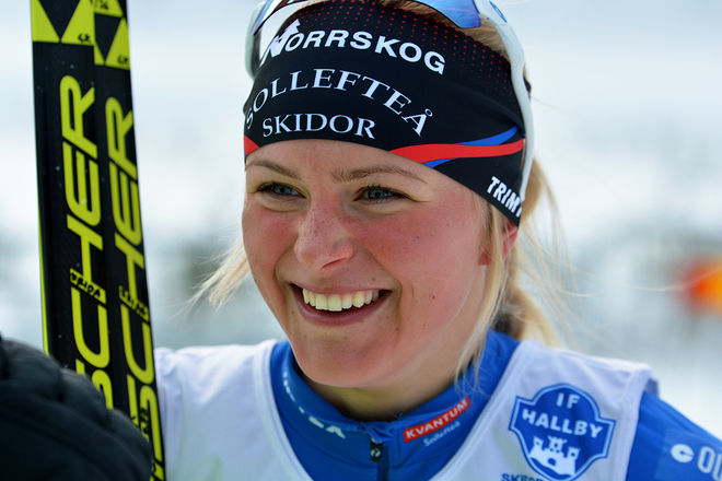 FRIDA KARLSSON fick Johan Olssons stipendium ”Framtidens löfte” som bland annat ger henne 50.000 kronor. Foto: ROLF ZETTERBERG