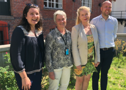 Juryen i Norges beste uterom: (f.v.) Bea Antoniewicz (NLI), Kirsten Lunde (NMBU), Birgitte Riegels Høiland (NLA) og Fridtjof Denneche (NKF). Marianne Skjulhaug (AHO) og Tor-Jørgen Askim (NAML) var ikke tilstede da bildet ble tatt.