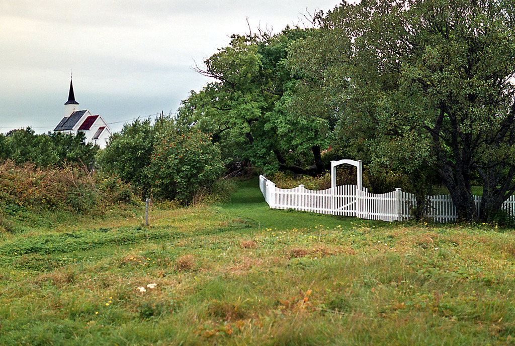 Skålvær kirke