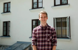 Sigurd sørger for framgang på en rekke byggeplasser og har i tillegg ansvar for et eget prosjekt. Foto: Boligbygg