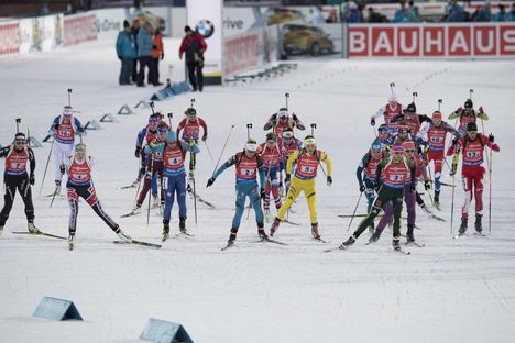 NordicFocus 26.11.2017, Oestersund, Sweden, (SWE):Irene Cadurisch (SUI), Lisa Theresa Hauser (AUT), Marie Dorin Habert (FRA), Linn Persson (SWE), Vanessa Hinz (GER), Rosanna Crawford (CAN), (l-r) - IBU world cup biathlon, single mixed relay, Oestersund (SWE). www.no