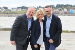 REGIONALT SAMARBEID OM GRØNNE ARBEIDSPLASSER : Tysvær-ordfører Sigmund Lier, Annette Sæther i Haugaland Vekst og Karmøy-ordfører Jarle Nilsen.