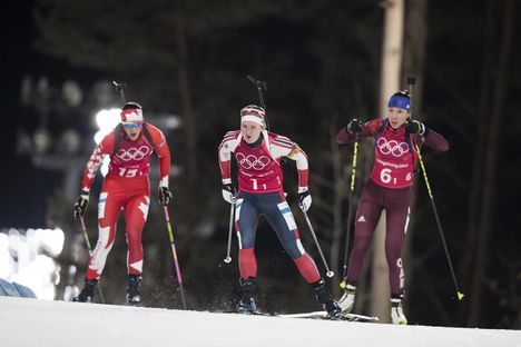NordicFocus 20.02.2018, Pyeongchang, Korea (KOR):Rosanna Crawford (CAN), Marte Olsbu (NOR), Uliana Kaisheva (OAR), (l-r) - XXIII. Olympic Winter Games Pyeongchang 2018, biathlon, relay mixed, Pyeongchang (KOR). www.nordicfocus.com. © Manzoni/NordicFocus. Every down