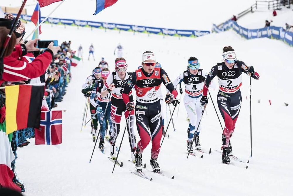 06.01.2018, Val di Fiemme, Italy (ITA):Ingvild Flugstad Oestberg (NOR), Heidi Weng (NOR), Jessica Diggins (USA), Krista Parmakoski (FIN), (l-r), Teresa Stadlober (AUT), (l-r)  - FIS world cup cross-country, tour de ski, mass women, Val di Fiemme (ITA). w