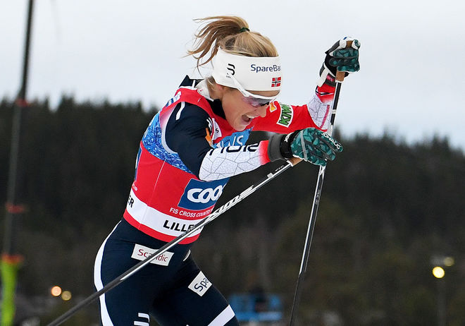 THERESE JOHAUG på väg mot segern i Lillehammers världscup förra helgen. Hon är obesegrad på distans i år. Blir favorit också i Beitostölen. Foto/rights: ROLF ZETTERBERG/KEK-stock