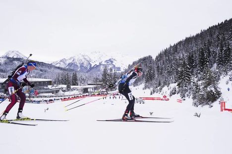 NordicFocus 10.12.2017, Hochfilzen, Austria (AUT):Victoria Slivko (RUS), Elisa Gasparin (SUI), (l-r) - IBU world cup biathlon, relay women, Hochfilzen (AUT). www.nordicfocus.com. © Manzoni/NordicFocus. Every downloaded picture is fee-liable.